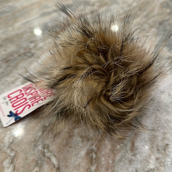 Genuine Fur Pom - Picture 1 of 7